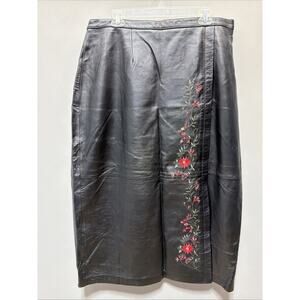 Dialog Women's 100% Black Leather Lined Skirt Plus Size 22 Embroidered Flowers